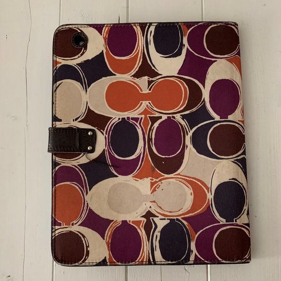 Coach IPad Case Signature Leather W/New Screen Saver - Picture 3 of 12